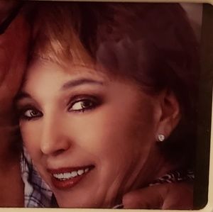 Meet your Posher ~ Debbie